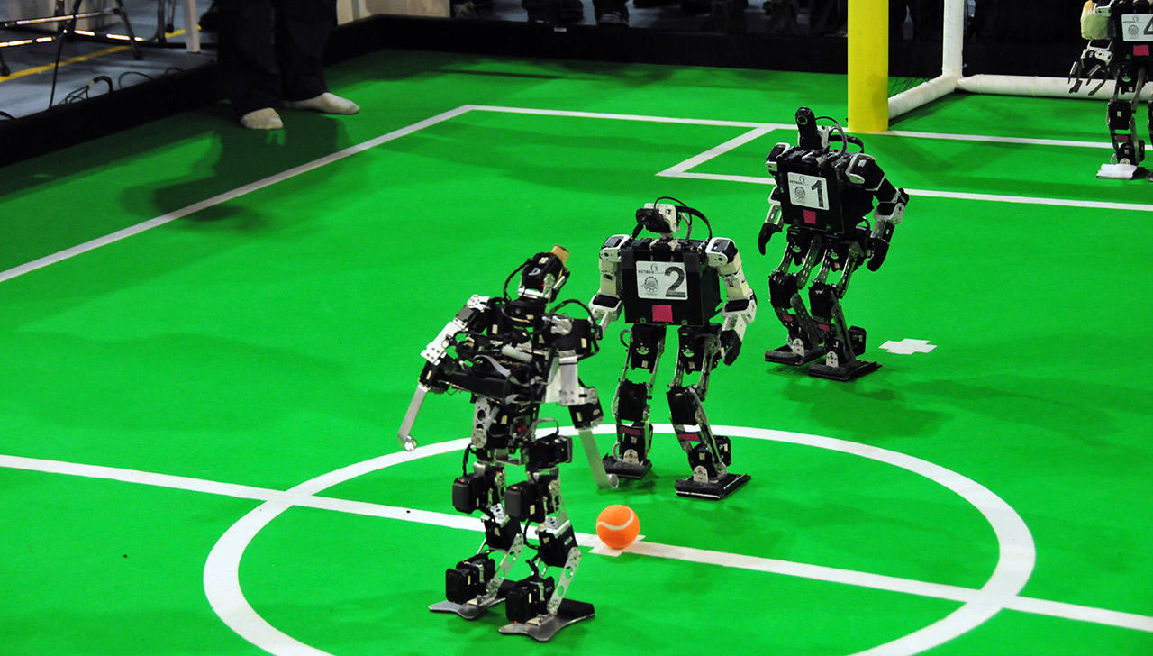 RoboCup 2020 : une convention pour accueillir la coupe du monde de foot robotique