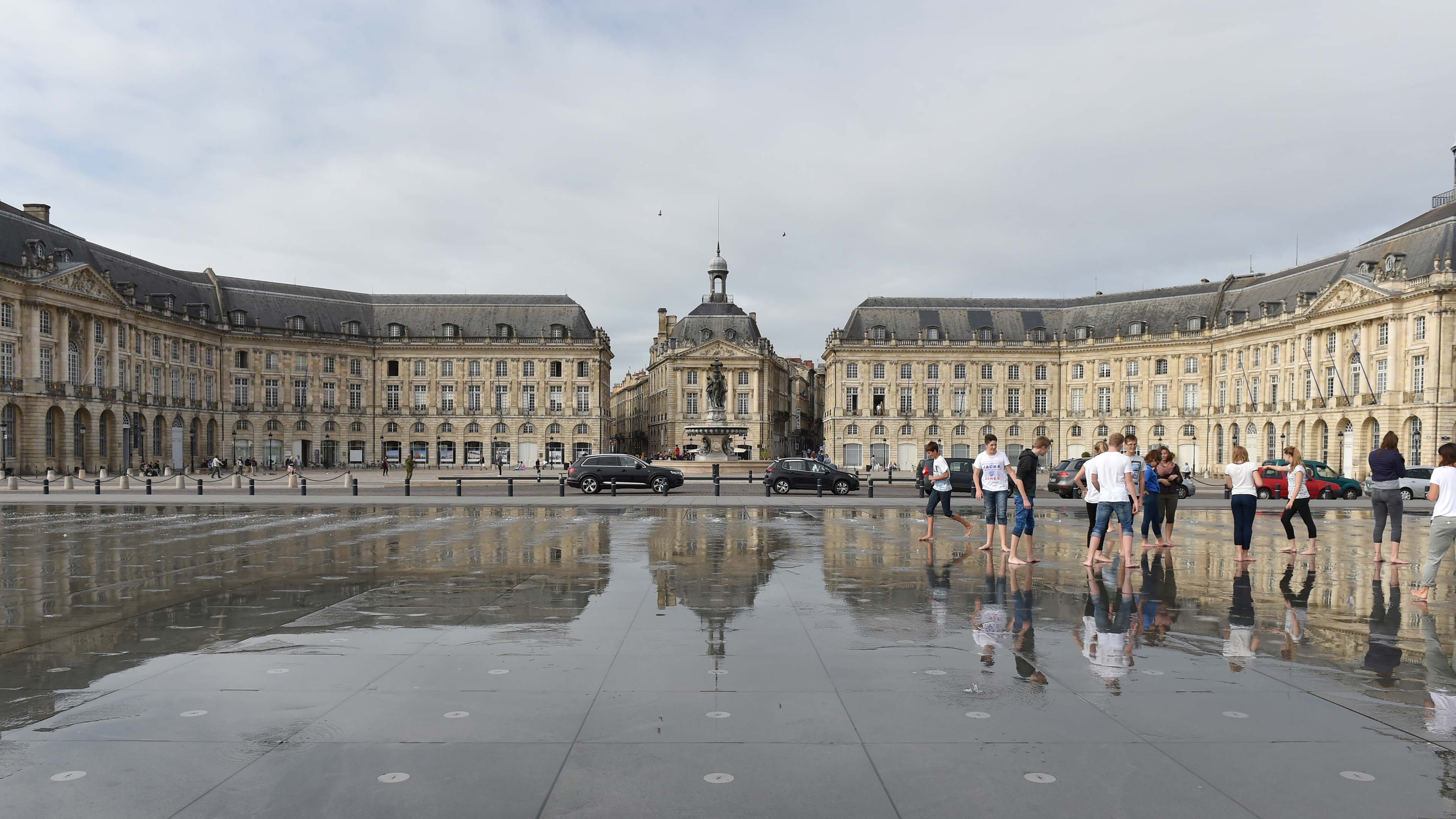 Place de la Bourse et miroir d'eau Bordeaux
