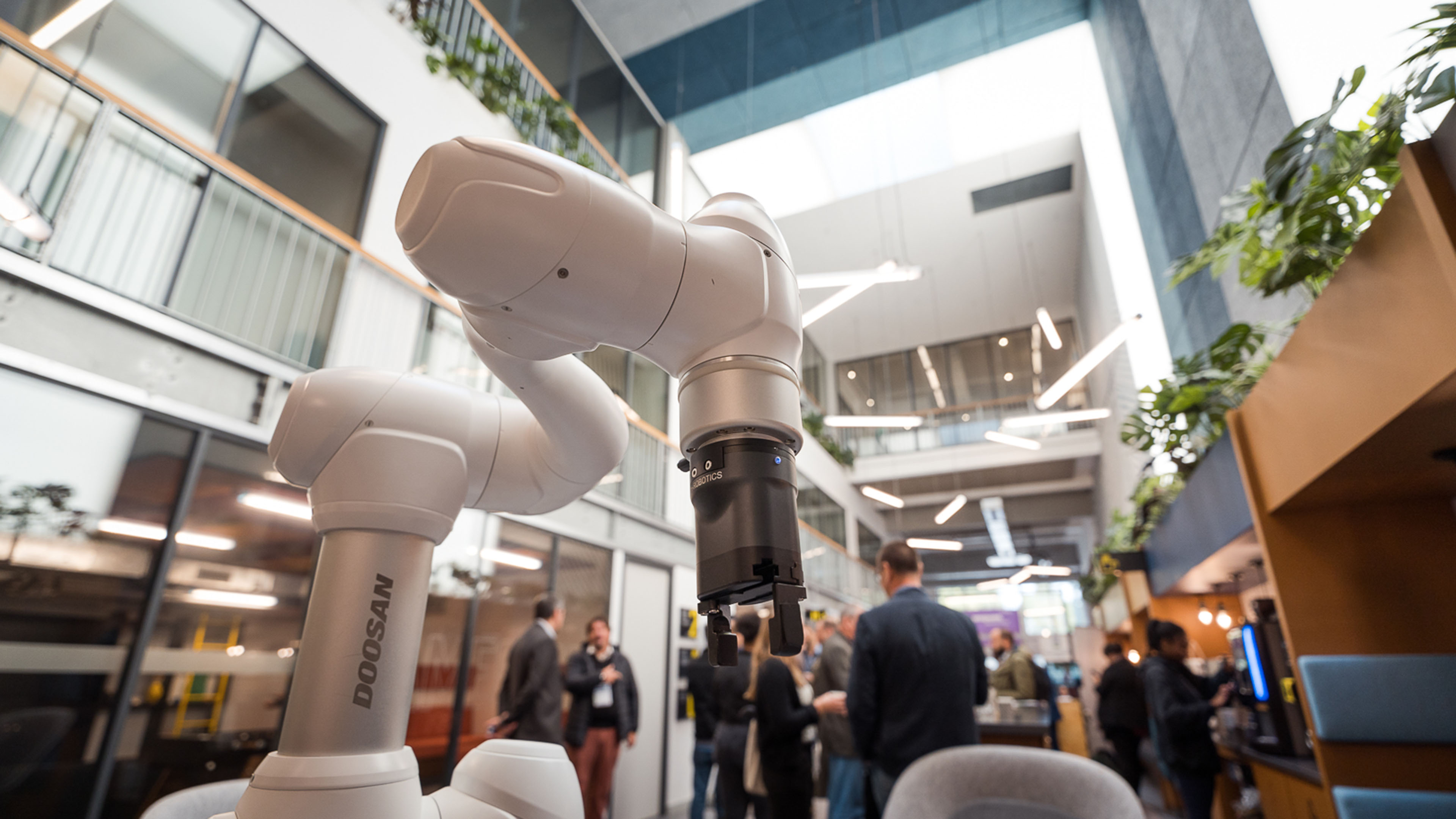 Le forum sur l'IA et la robotique NAIA.R