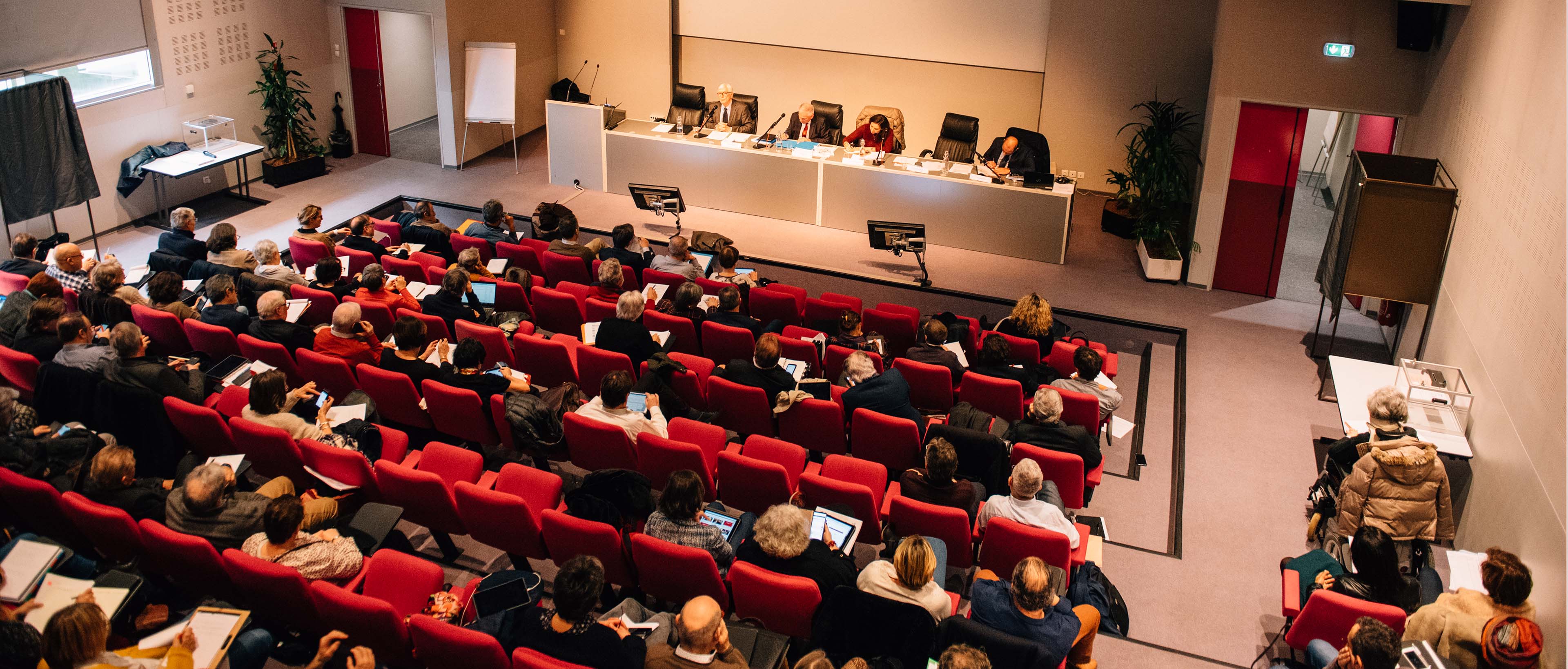 Un colloque scientifique au centre Condorcet, à Pessac (Gironde)