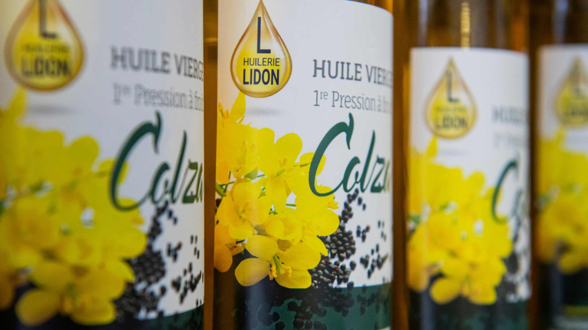 bouteilles d'huile de colza